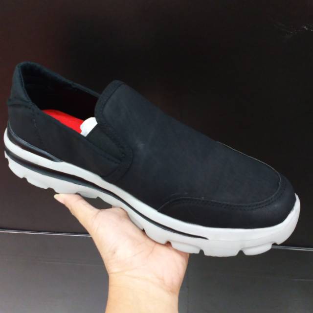 Airwalk black slip on online