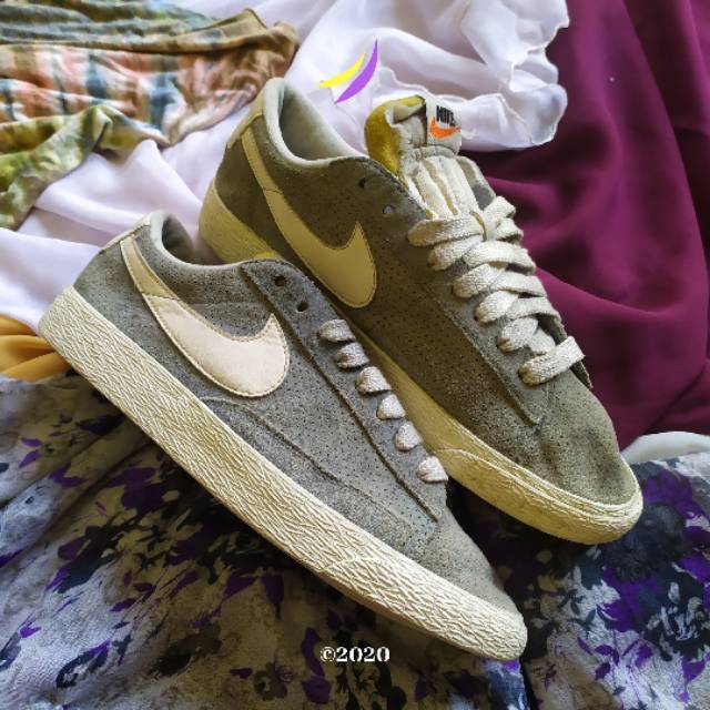 Nike blazer discount low vintage suede