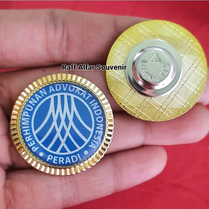 Jual Pin peradi baru model premium | Shopee Indonesia