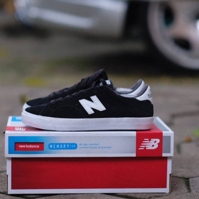 New balance store 201 Black