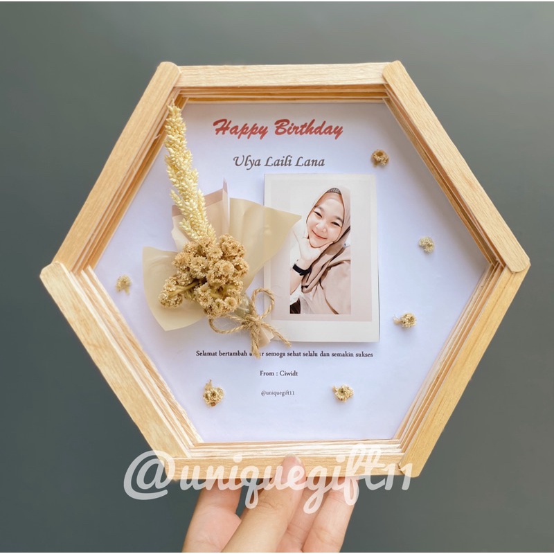 Jual Dried Flower Frame Hexagonal Kado Unik Kado Ulangtahun Cewek