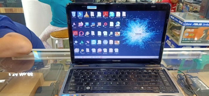 Jual Laptop seken bekas Toshiba Core i3 bergaransi murah | Shopee Indonesia