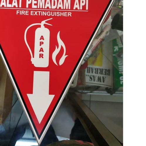 Jual STICKER SEGITIGA APAR 35X35CM ALAT PEMADAM LABEL SIGN K3 RAMBU ...