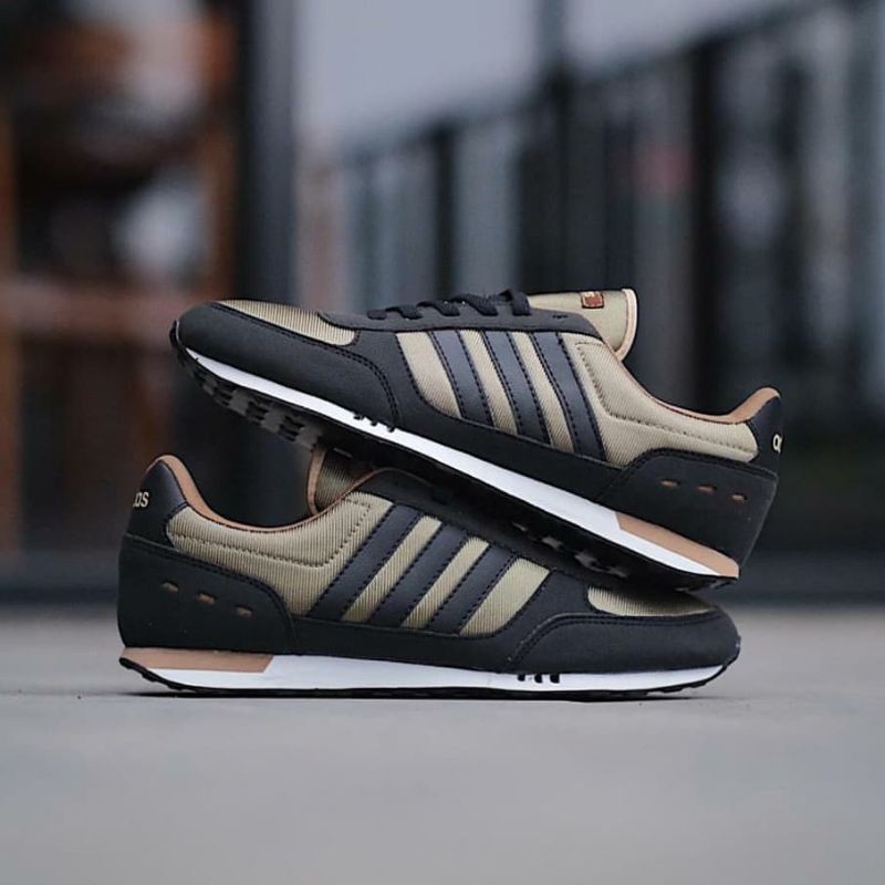 Adidas neo hotsell city racer homme