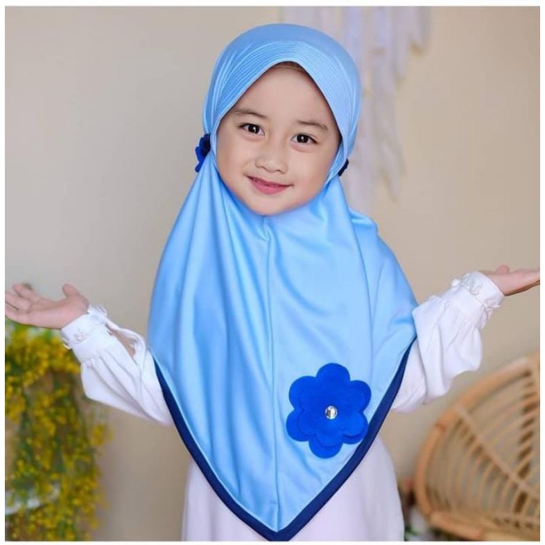 Jual hijab tali 3 bunga anak//hijab instan anak real pict//hijab anak