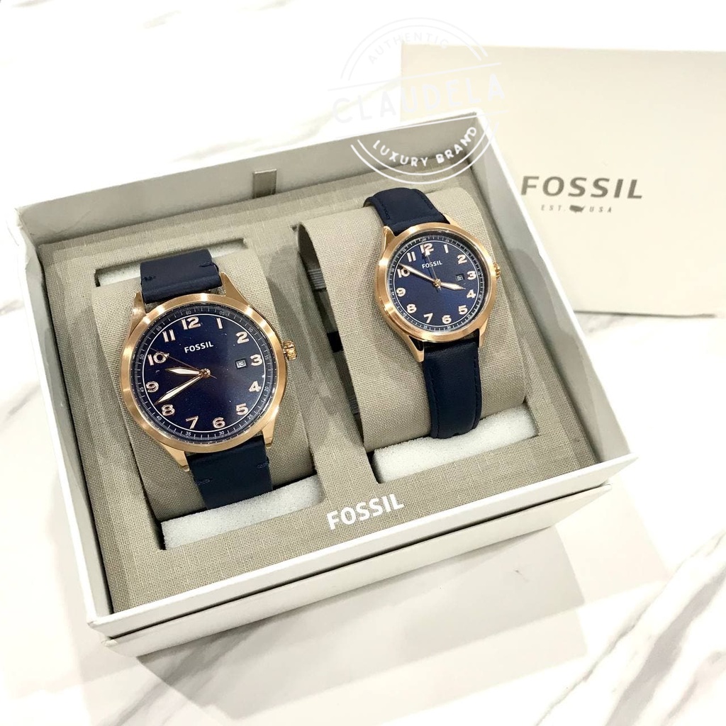 Fossil BQ2470SET outlets His and Her Wylie Three-Hand Navy Leather Watch Box Set