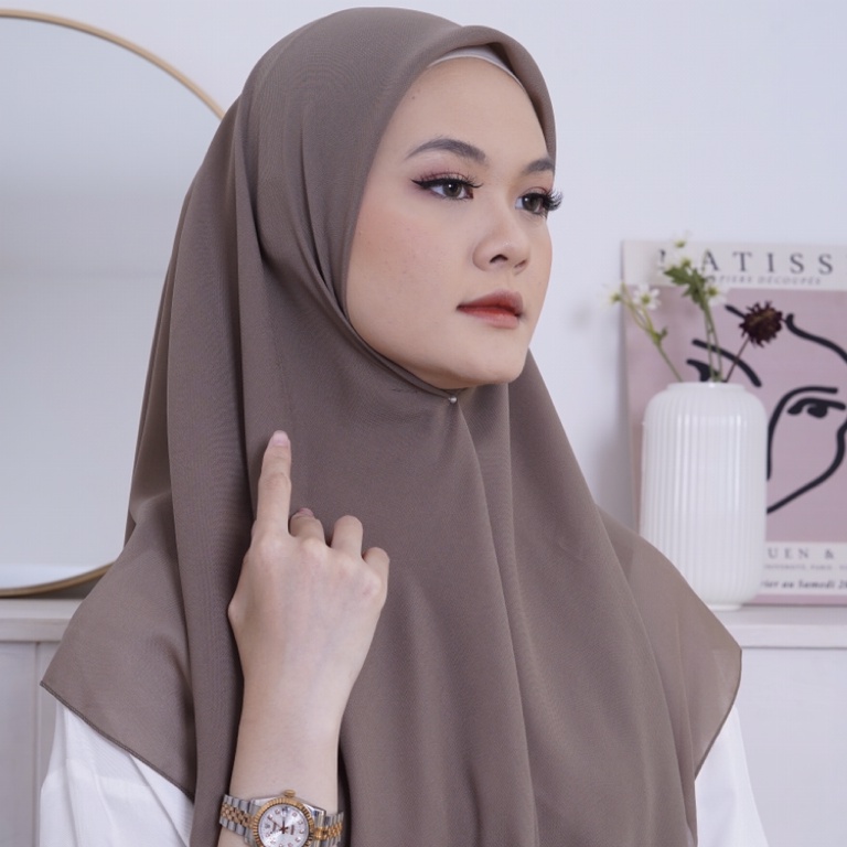 Jual HIJAB BELLA SQUARE NECI SEGIEMPAT / BELLA SQUARE NECI | Shopee ...