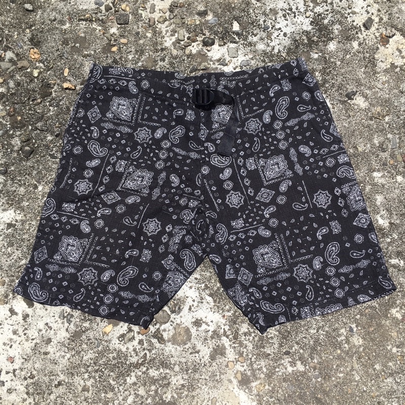 BANDANA MIDDLE SHORTS | ALL BOTTOMS | ranor