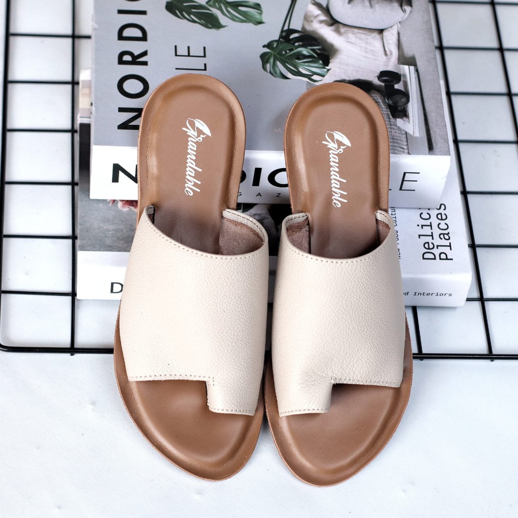 Jual Grandable Selia Sandal Kulit Wanita Papirut Model Jepit Tersimple Sendal Flat Teplek Cewe