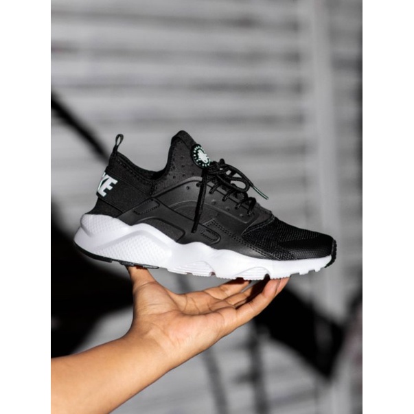 Harga sepatu nike outlet air huarache original