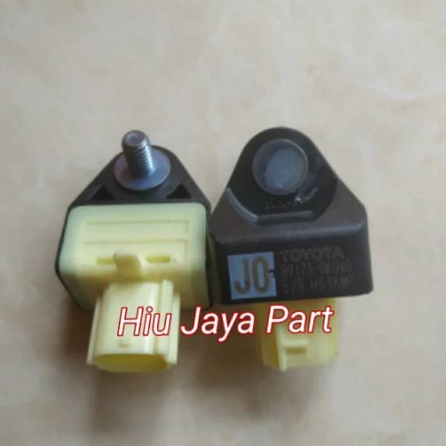 Jual Sensor airbag toyota hilux fortuner innova ORI Shopee Indonesia