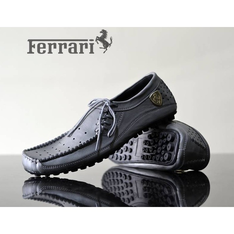 Sepatu ferrari store