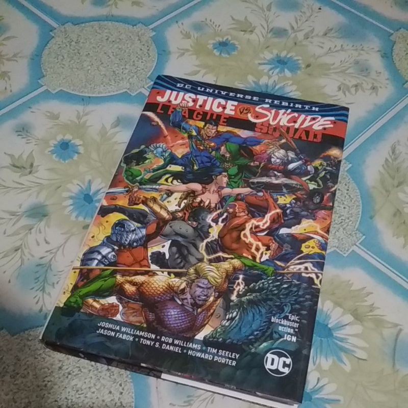 Jual Justice League vs Suicide Squad (DC Universe Rebirth ) | Shopee ...