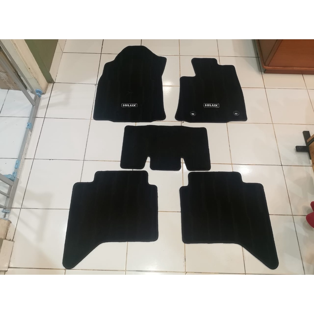 Jual Karpet bludru Toyota HILUX double cabin DC | Shopee Indonesia