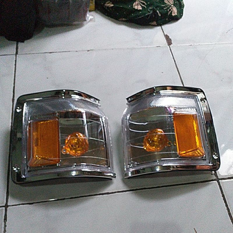 Jual Lampu Sen Depan Kijang Grand Kristal Set Shopee Indonesia