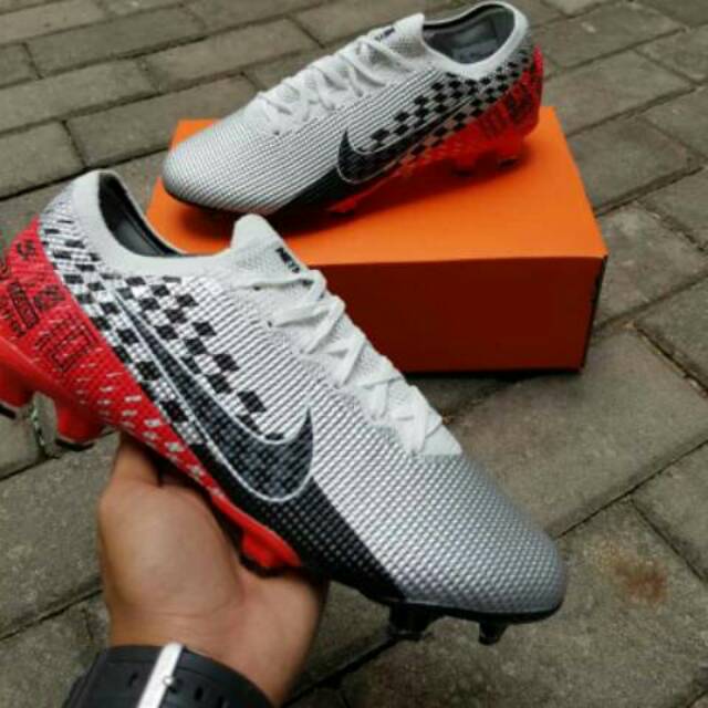 Sepatu bola 2025 nike neymar terbaru