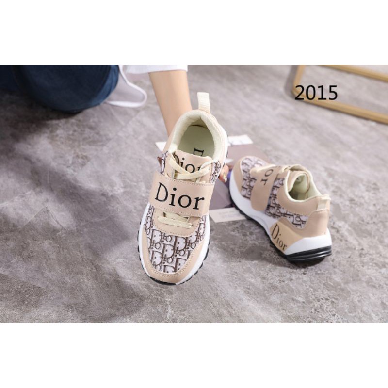 Sepatu shop sneakers dior