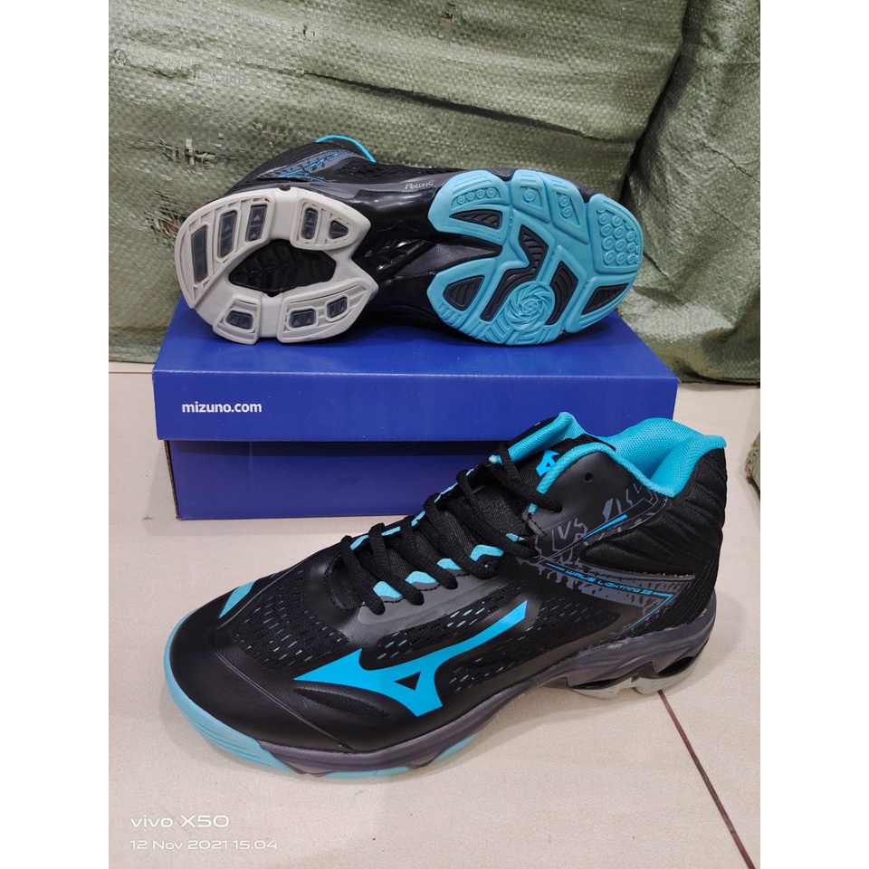 Jual Sepatu Mizuno Wave Lightning Z5 Sepatu Voli Pria Mizuno Wlz5