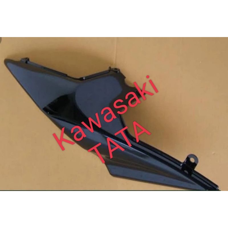 Jual Cover body belakang ninja 250 karbu karburator. Original Kawasaki ...