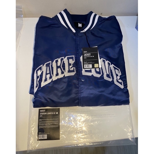 Jual BTS OFFICIAL Merch stadium jumper 02 size L | Shopee Indonesia