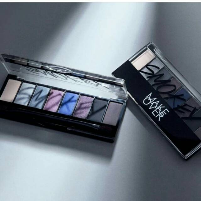 Jual Makeover Eyeshadow Palette Smokey | Shopee Indonesia