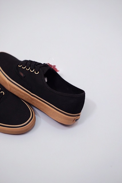Gum Vans Original Hitam Vans Authentic Black Gum Icc 2025 - Main Image