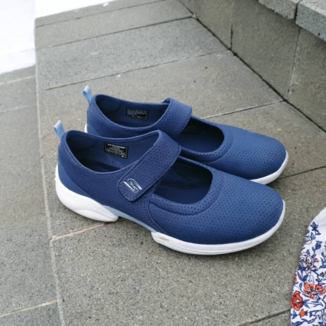 Jual Skechers sport active Lab Shopee Indonesia