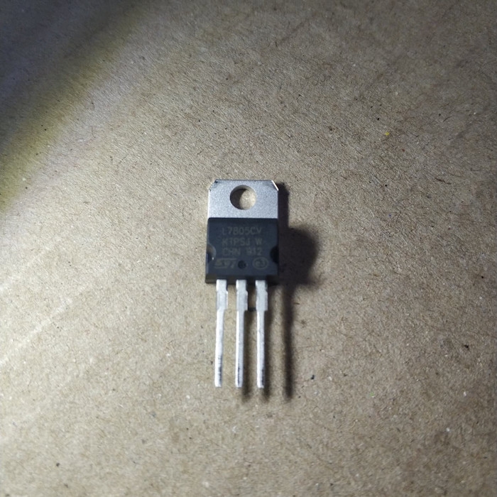 Jual Transistor 7805 tegangan 5v import china / TR L 7805 cv import ...