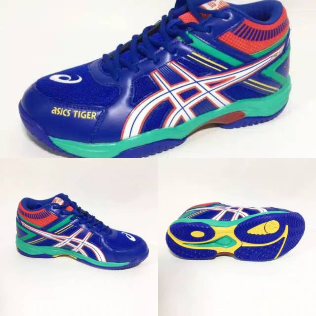 Sepatu volley shop asics tiger