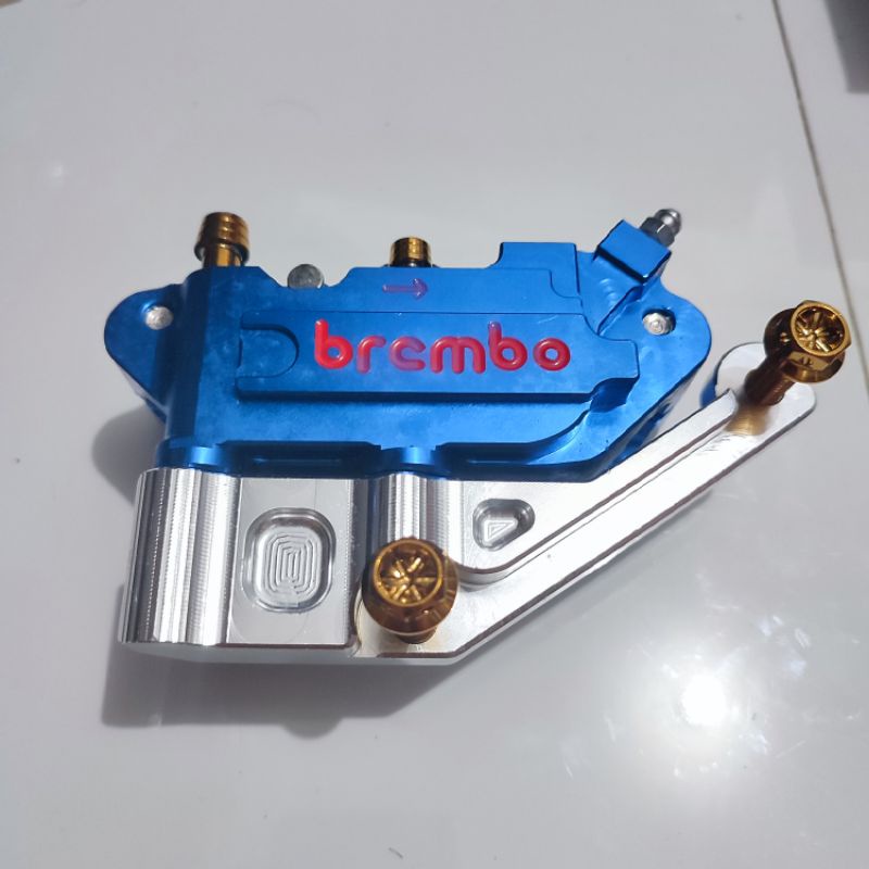 Jual Paket Kaliper Monoblok Brembo 4 Piston CNC Breket Kaliper Baut Kaliper Probolt Gold PNP