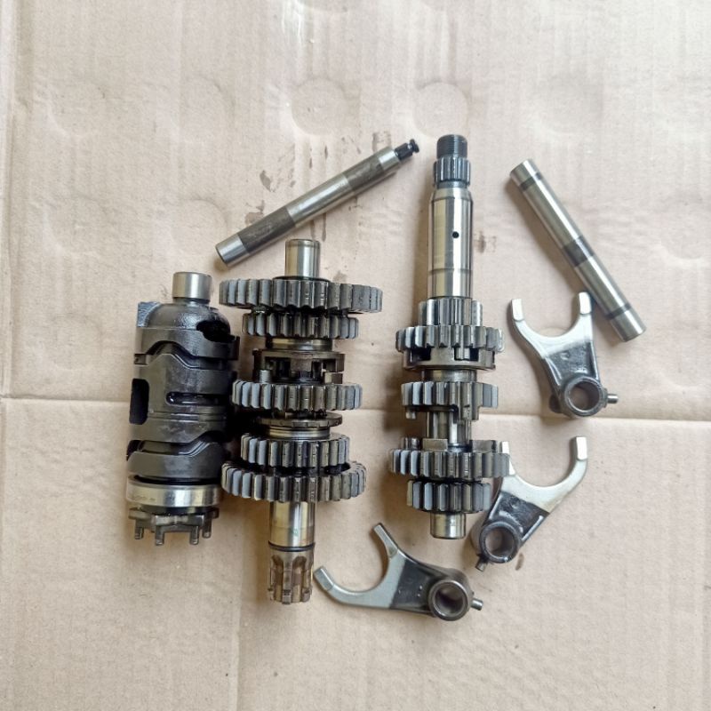 Jual GEAR GIGI RASIO SET BAJAJ PULSAR 220 ORIGINAL | Shopee Indonesia