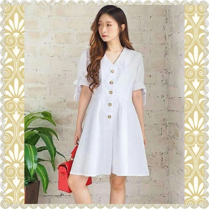 Dress putih simple sale