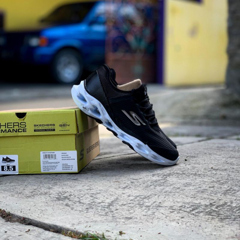 Skechers go run vortex on sale storm