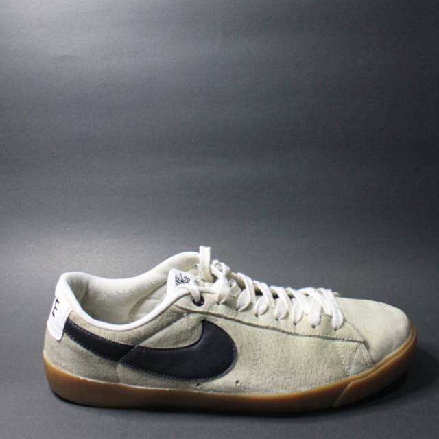 Nike sb blazer low gt ivory sale black gum