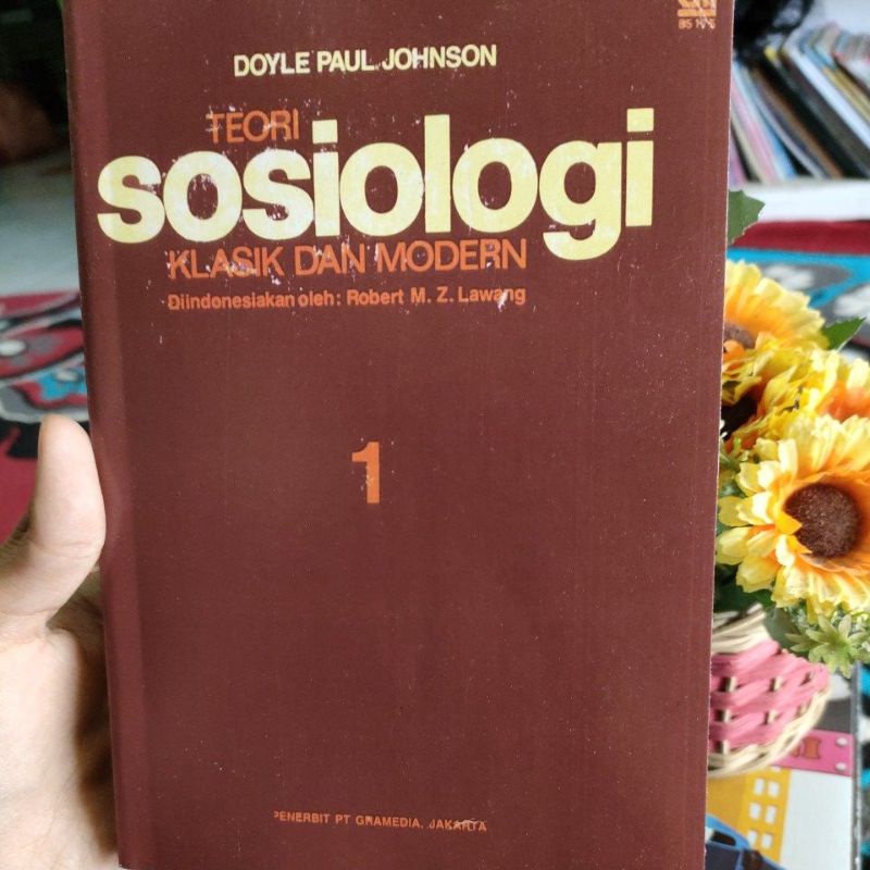 Jual Ready Buku Teori Sosiologi (klasik & Modern) 1 - Doyle Paul ...