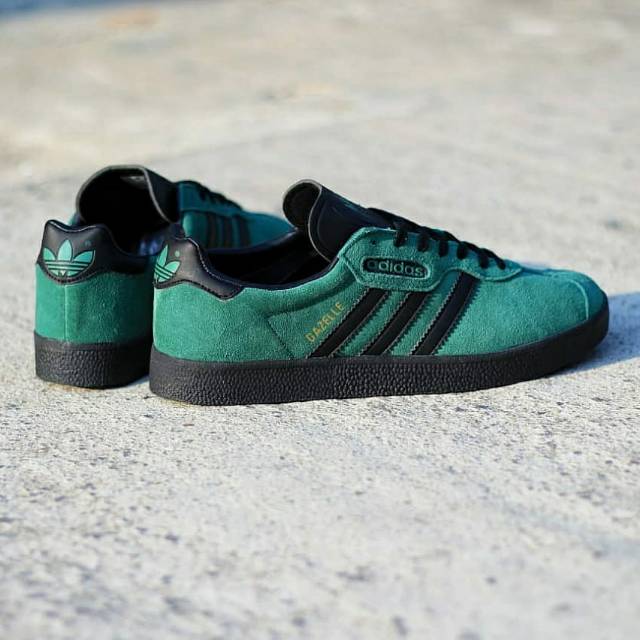 Adidas gazelle super green sale