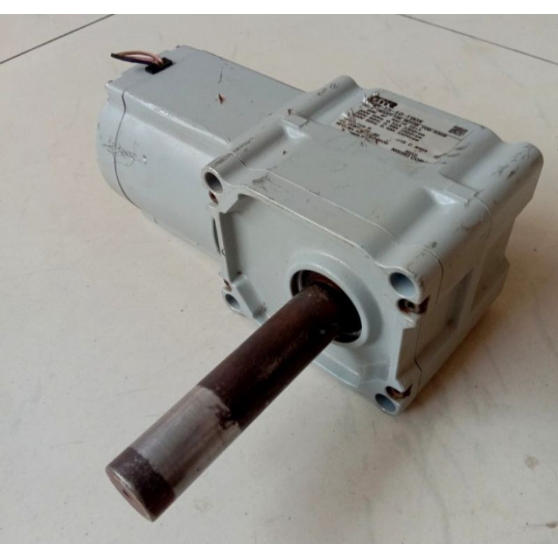 Jual Dinamo Motor Gearbox 3phase 90W Ratio 1:10 GTR Motor Industri ...