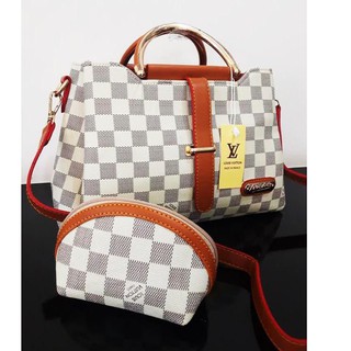 Real pict ! lv syahrini 3 ruang tas wanita tas import tas batam tas  selempang. Informasi harga. - Rendy iswanto86 - Medium