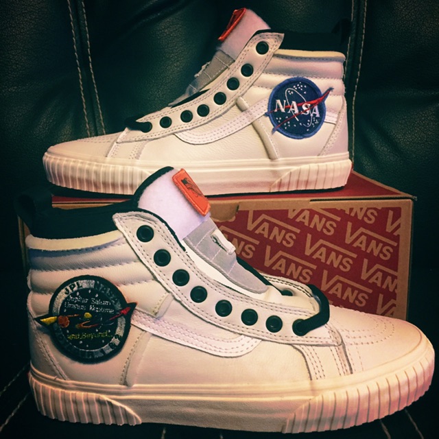 Vans x nasa on sale harga