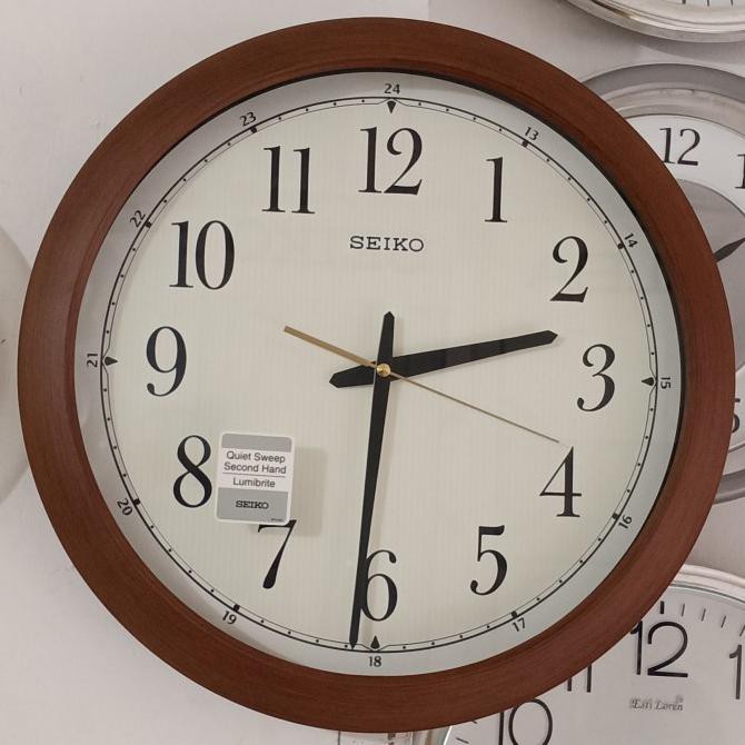 Jual COD Qxa698 Jam dinding Seiko Glow in the dark 40 cm Cokelat LIMITED EDITION Kode 1305 Shopee Indonesia