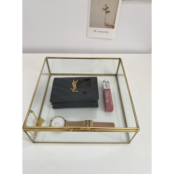 ミュージシャン SOPHIA JEW BOX Dupe.com | #1 AI Dupe Finder for Furniture, Fashion & More
