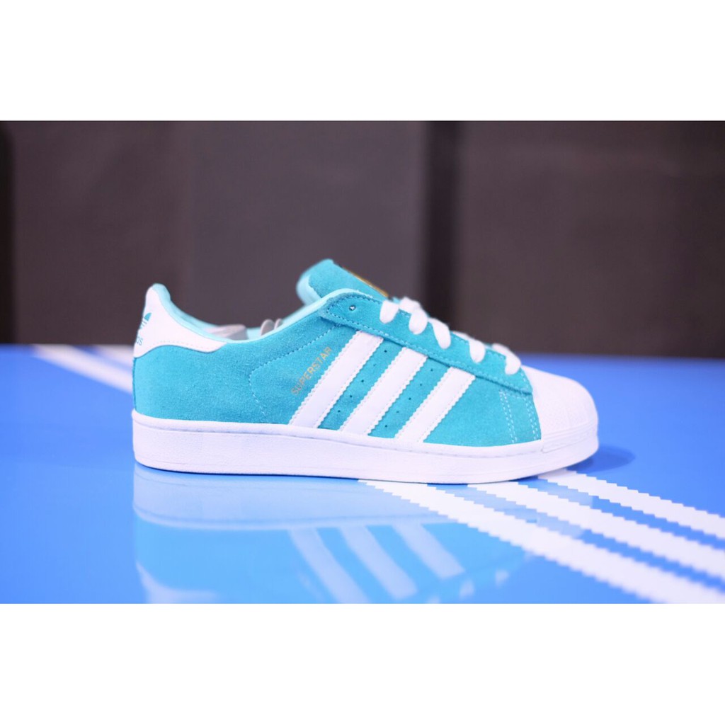 adidas gazelle silver green womens adidas JR8043 Superstar 82 SFTM Mens Lifestyle Shoe