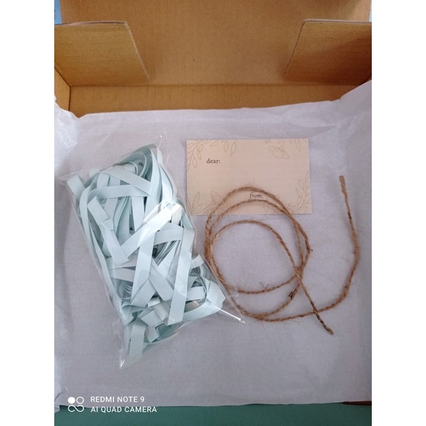 Jual BOX HAMPERS 21x21x4,5/KOTAK KADO/KOTAK ULTAH/FREE PITA,TALI RAMI ...