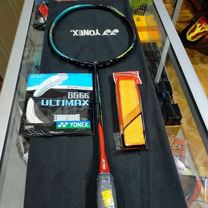 Jual RAKET BADMINTON YONEX ASTROX 88S | Shopee Indonesia