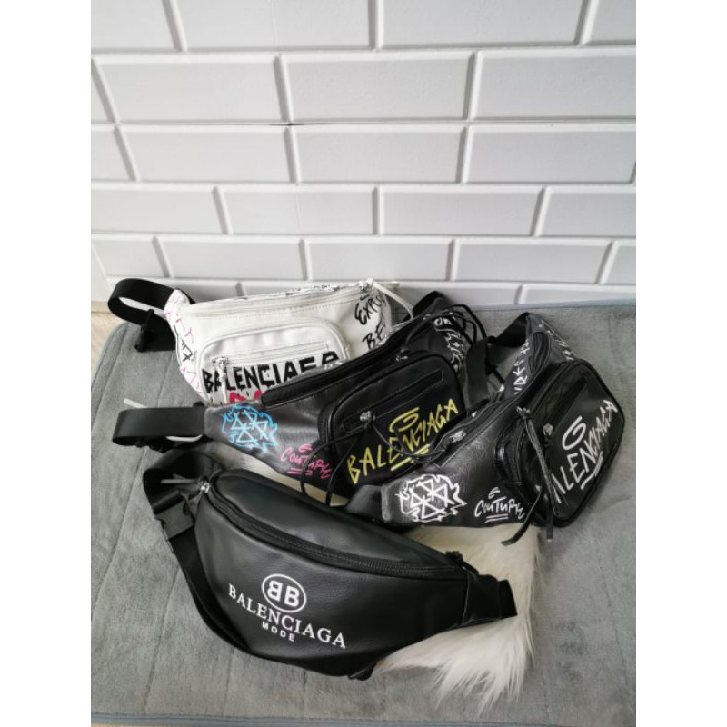 Balenciaga mode fanny pack hot sale