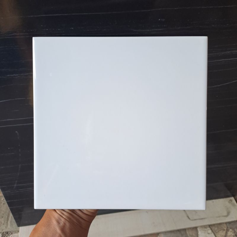 Jual Keramik X Putih Polos Mulia Signature Glossy White Shopee