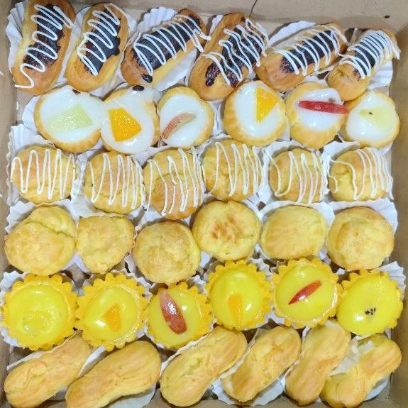 Jual Aneka Kue Tradisional Jajanan Pasar Sus Isi 36pcs Shopee Indonesia