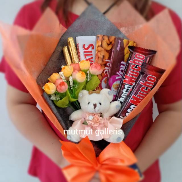 Cik Bunga Coklat - #RM30 Permintaan pelanggan gubahan coklat dalam pasu +  bunga + teddy Bear + Mix Coklat 💐🐻🍫 Terima kasih sudi tempah dari Cik Bunga  Coklat 😍 Berminat untuk tempah
