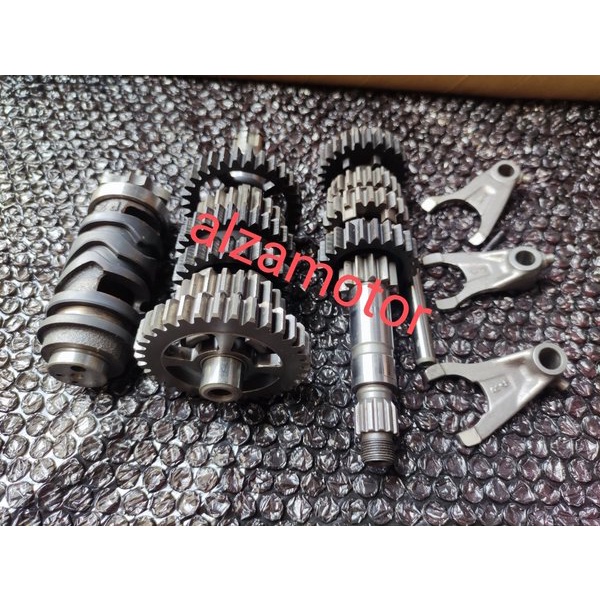 Jual gigi rasio gearbox girbok gigi gardan gigi ratio gigi transmisi ...