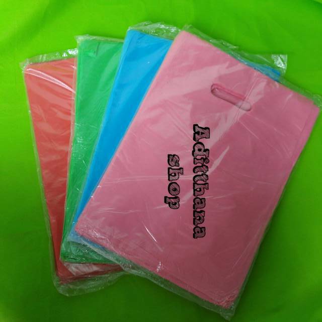 Jual Kantong Plastik Soft Handle 25x35 Cm Shopping Bag Pond Oval Warna Plastik Baju Shopee 9518